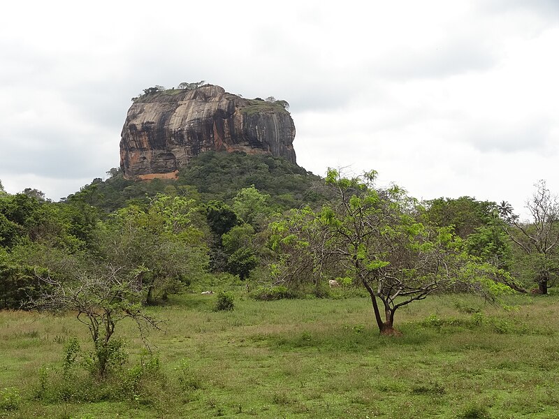 File:Sigiriya rock 03.JPG