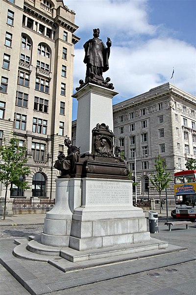 File:Sir Alfred Lewis Jones Monument, Pier Head, Liverpool (geograph 2977692).jpg