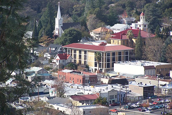 Downtown Sonora during the winter