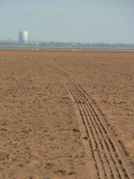 File:St Annes beach - geograph.org.uk - 71627.jpg