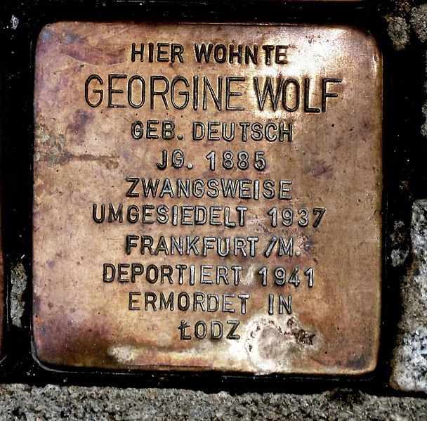 File:Stolperstein Georgine Wolf, Guntersblum.JPG