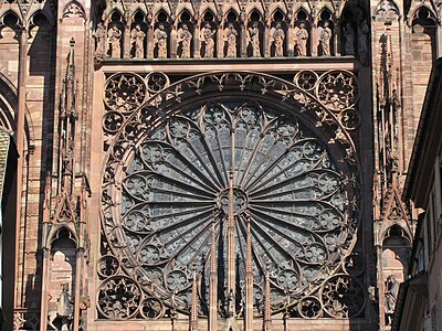 The rose window and gallery of the Apostles