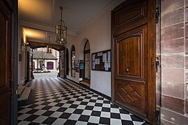 La Médiathèque protestante, à l'entrée du Stift.