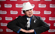 Bernie Su, winner of Best Writing for a Dramatic Web Series Streamy Awards Photo 1328 (4513298971).jpg