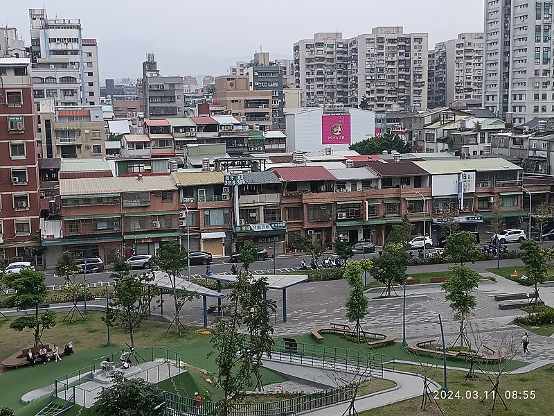 File:TW 台灣 Taiwan 台北 Taipei 遼寧街 Liaoning Street 興國公園 XingGuo Park 早上 morning March 2024 R12S 107.jpg