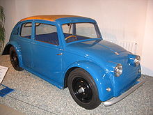 … sowie dem Prototyp Tatra V 570