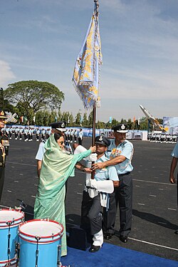 The President, Smt. Pratibha Devisingh Patil presenting the Colours to Air Force Technical College (AFTC) at a ceremony, organized at AFTC, Jalahalli, in Bangalore on November 12, 2008.jpg