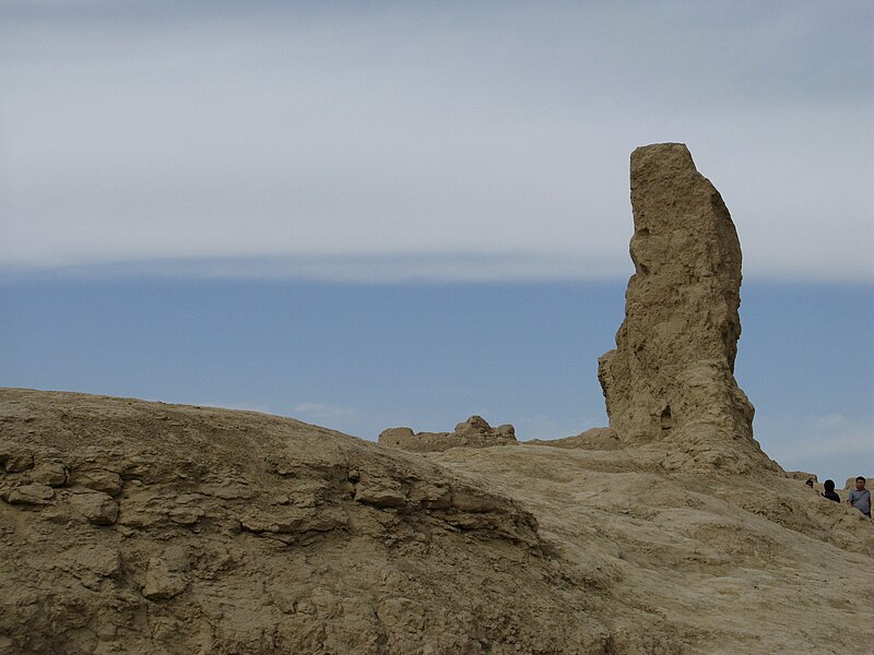 File:The ruined city of Jiao He 交河故城 (8064109056).jpg