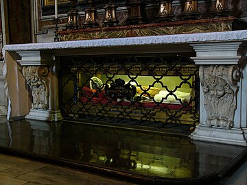 Grave in St. Peter's Basilica