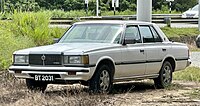 Facelift model Crown sedan