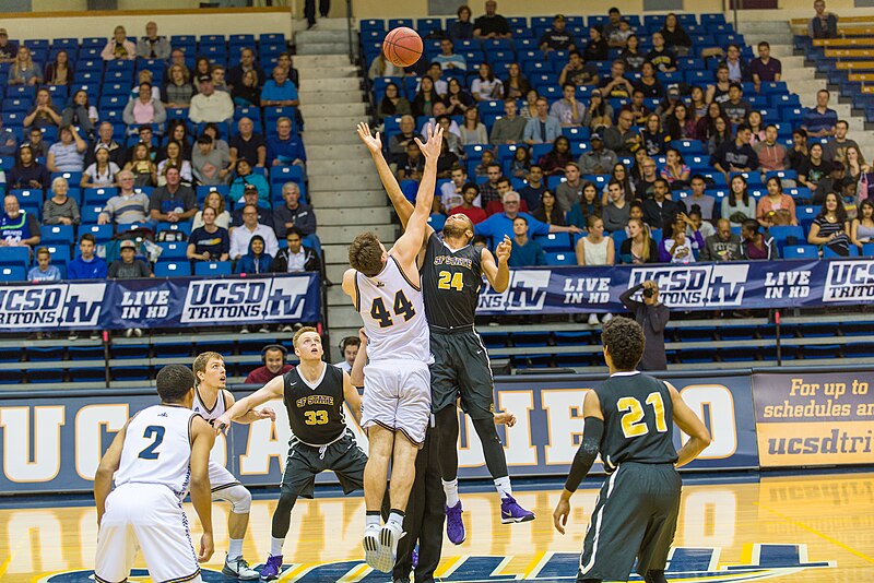 File:UCSD Basketball Tipoff vs SF State.jpg