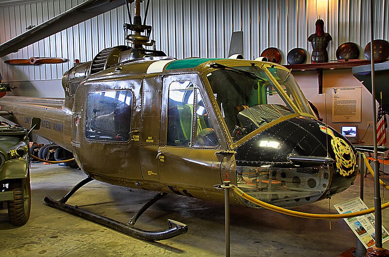 File:UH-1 Huey Helicopter.jpg
