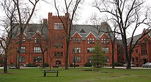 Merrill Hall at the University of Wisconsin-Milwaukee UWM-0904-downer-quad.jpg