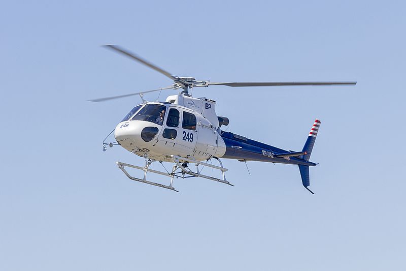 File:United Aero Helicopters (VH-UAZ) Eurocopter AS350 B3 Ecureuil at Wagga Wagga Airport.jpg