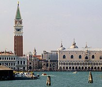 Venezia: Navn, Historie, Flom