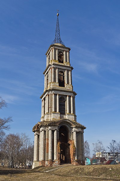 File:Venyov (Tula Oblast) 03-2014 img02 Bell tower.jpg