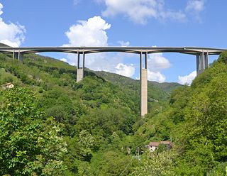 The Gorsexio Viaduct is located on the A26 motorway between Genoa and Mele, in Italy.