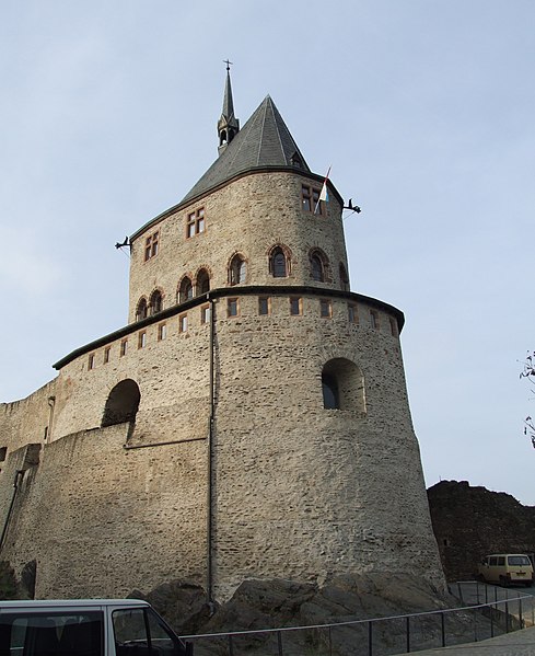 File:Vianden Castle - 13.jpg