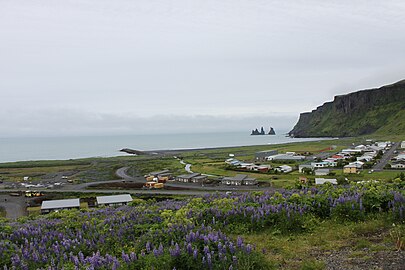 File:View of Vik Iceland.jpg