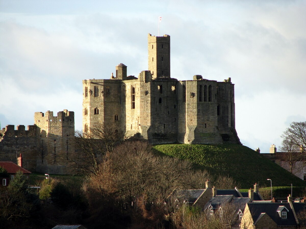 Замок 18 16. Warkworth Castle. Замок Уоркуэрт.