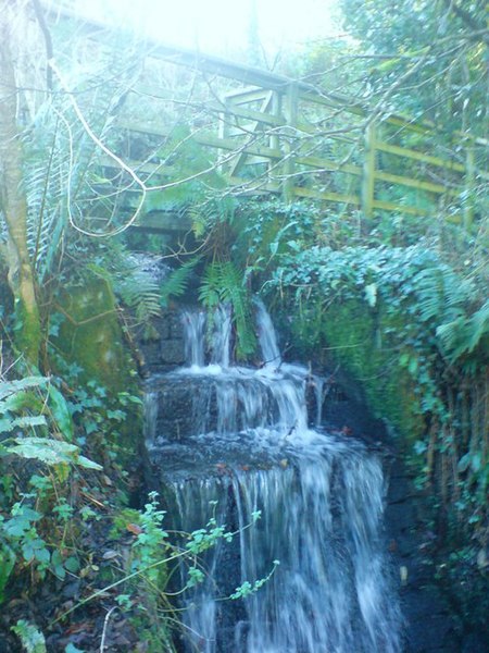 File:Waterfall - geograph.org.uk - 1069696.jpg