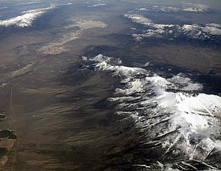 <span class="mw-page-title-main">Basin and range topography</span> Alternating landscape of parallel mountain ranges and valleys