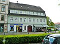 House with side wing in the courtyard