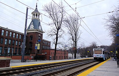 Woodberry station, southbound view, February 2013.jpg