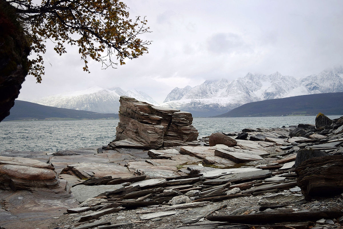 English: A siedi (worshiped stone) Tromsø Troms, Tromsø Photograph: Siri Uldal Licensing: CC-BY-SA-3.0