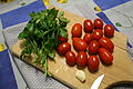 " 12 - ITALY - Mediterranean food - aglio pomodorini e prezzemolo ( garlic, tomatoes, parsley ) su tagliere - wooden chopping board.JPG