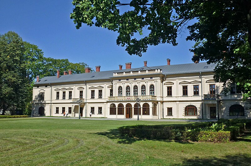 File:Żywiec, Pałac Habsburgów ("Schloss-Saybusch1").jpg