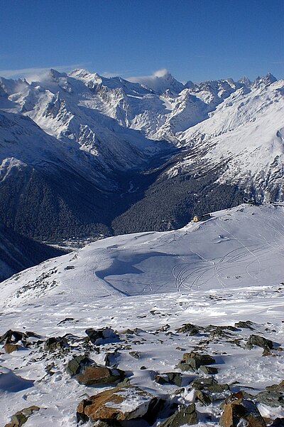 File:Домбай, Россия Dombay, Caucasus, Russia.jpg