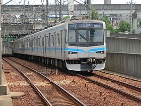 Une rame série N3000 sur la ligne Tsurumai