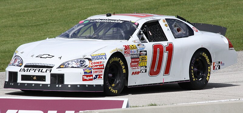 File:01MikeWallace2010Bucyrus200RoadAmerica.jpg