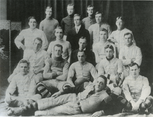 Jogadores e treinadores do Regina Rugby Club em 1910