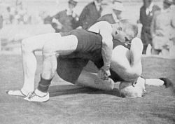 1912 Wrestling featherweight Gullaksen vs. Persson.JPG