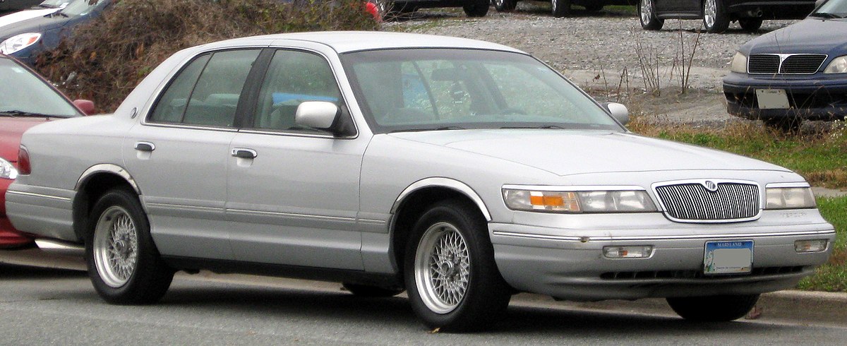 File:1995-1997 Mercury Grand Marquis -- 11-10-2011.jpg - Wikimedia Commons