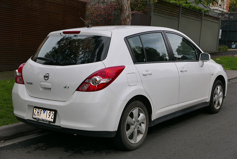 File:2012 Nissan Tiida (C11 S4) ST hatchback (2015-08-07) 02.jpg