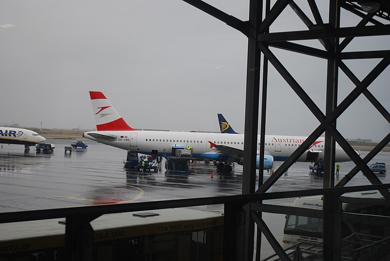 File:20160521 102 thessaloniki airport.jpg