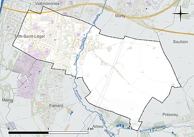 Carte en couleur présentant le réseau hydrographique de la commune