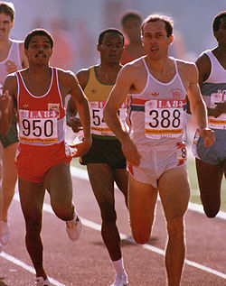 Ovett (388-as rajtszámmal) az 1984-es olimpián