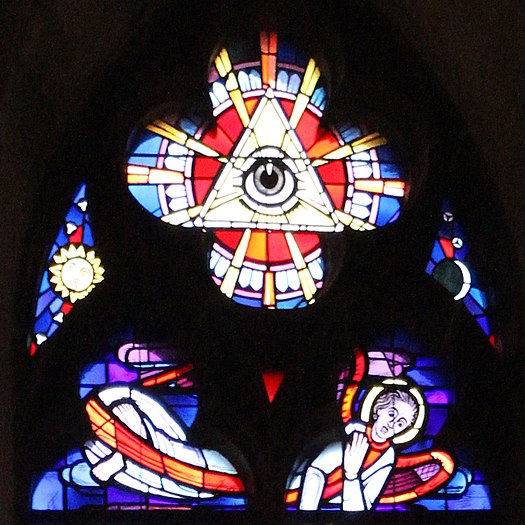 Allsehendes Auge, Gottvater (Vierpass linkes Chorfenster)