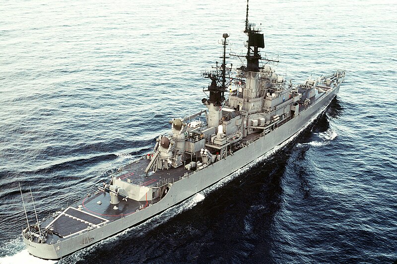 File:Aft view of USS Leahy (CG-16) underway at sea on 17 January 1983 (6408652).jpg