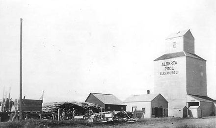 Alberta Farmers Co-operative elevator, built in 1913 before Alberta Wheat Pool takeover (photo circa 1920) Alberta Farmers Co-oprative Elevator Co. Warner, Alta 1920.jpg