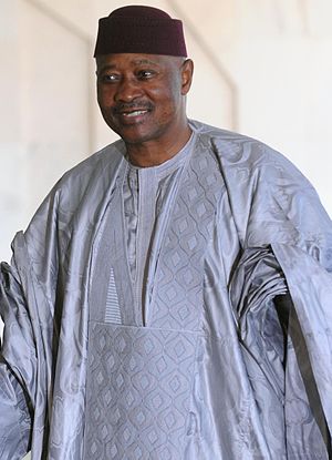 Amadou Toumani Touré: Malian soldier and politician