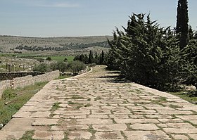 Ancient Roman road of Tall Aqibrin.jpg