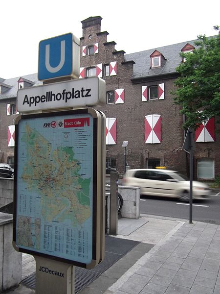 File:Appellhofplatz Zeughaus.jpg