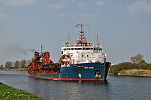 The British trailing suction hopper dredger Arco Avon (IMO 8508383) in the Boudewijn canal, heading from Zeebrugge to Bruges (Belgium) Arco Avon TSHD R01.jpg