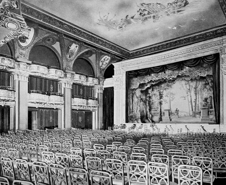 File:Astoria main ballroom as theater.jpg