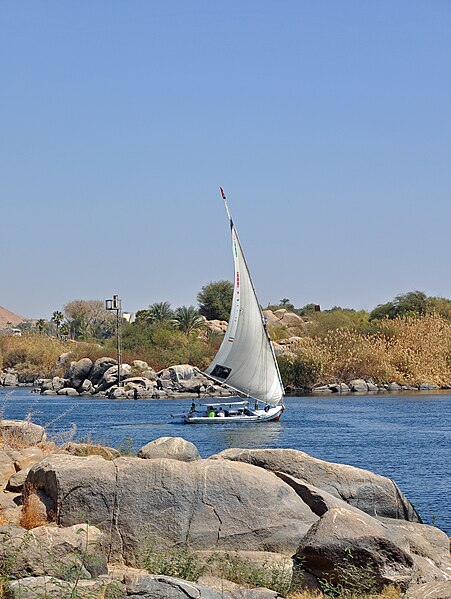 File:Aswan Nile R04.jpg